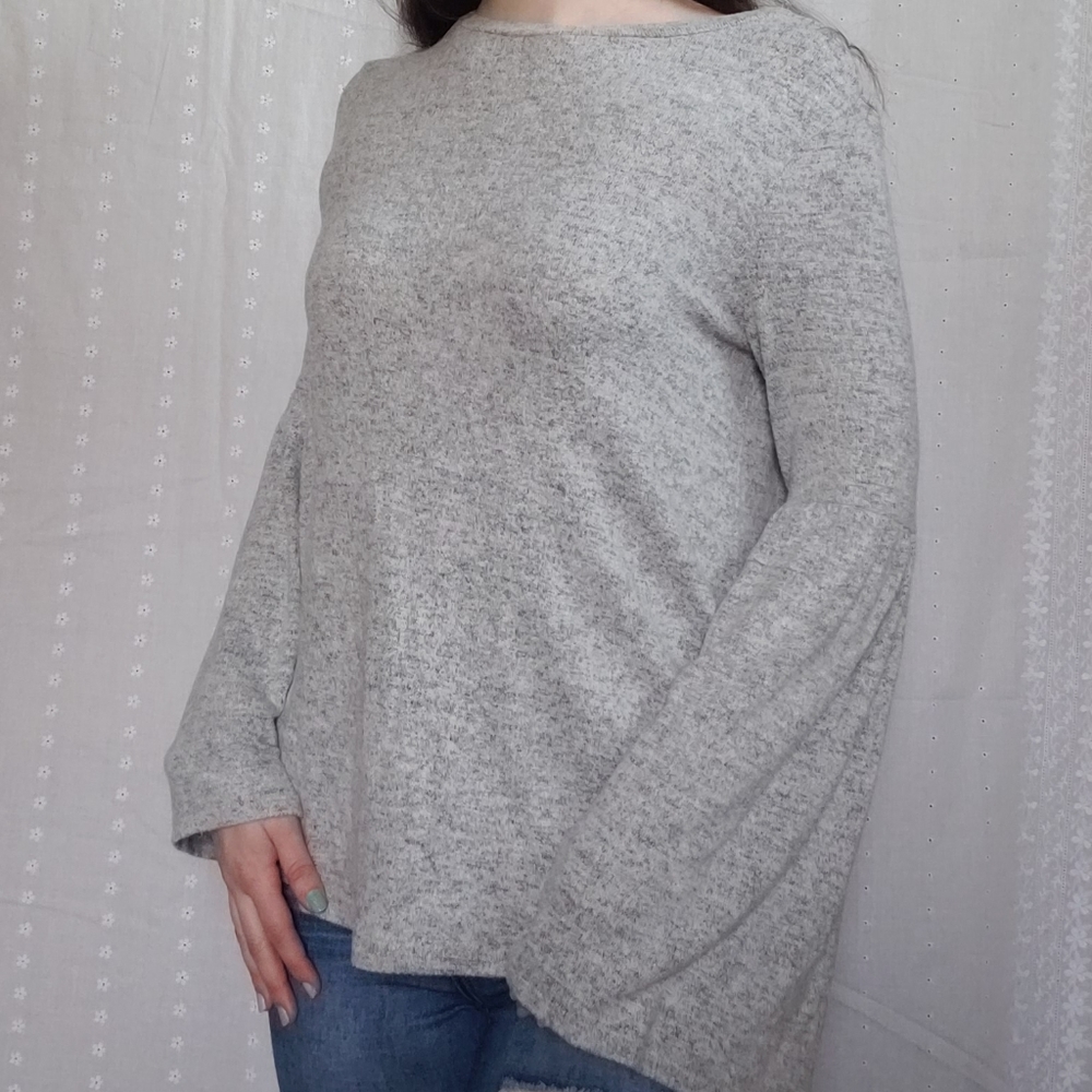 philosophy gray bell sleeve top